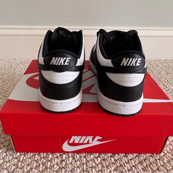 ** NEW ** Nike Dunks Low Shoes (Panda) - Size 3 - Picture 4 of 7